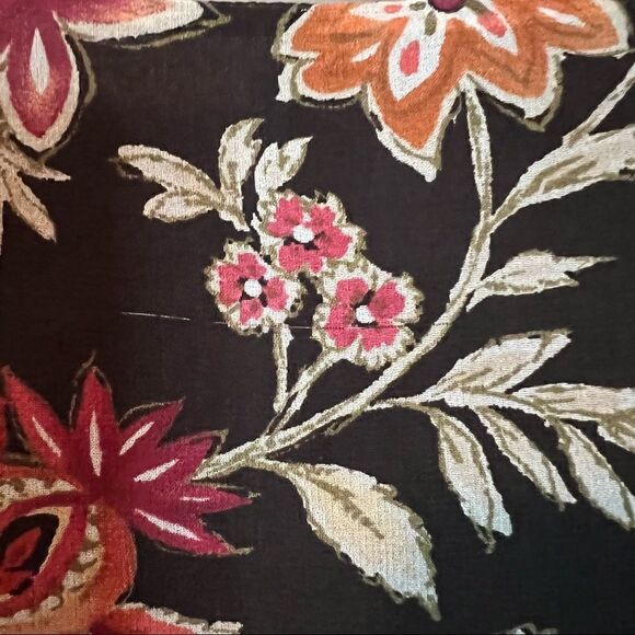 Kenneth Cole floral silk long sleeve shirt. - Picture 8 of 12